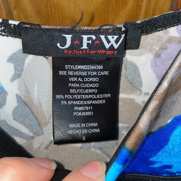 2/$30•So cute! Floral Bubble dress with tie at back - Picture 3 of 7